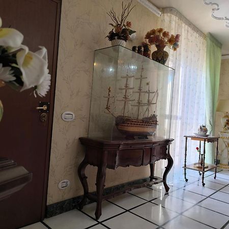 לינה וארוחת בוקר Motta SantʼAnastasia Bed & Breakfast Kalinka מראה חיצוני תמונה